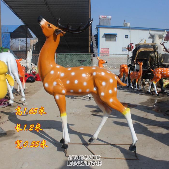户外小鹿雕塑制作,彩绘动物雕塑,玻璃钢景观雕塑 户外小鹿雕塑制作,彩绘动物雕塑,玻璃钢景观雕塑